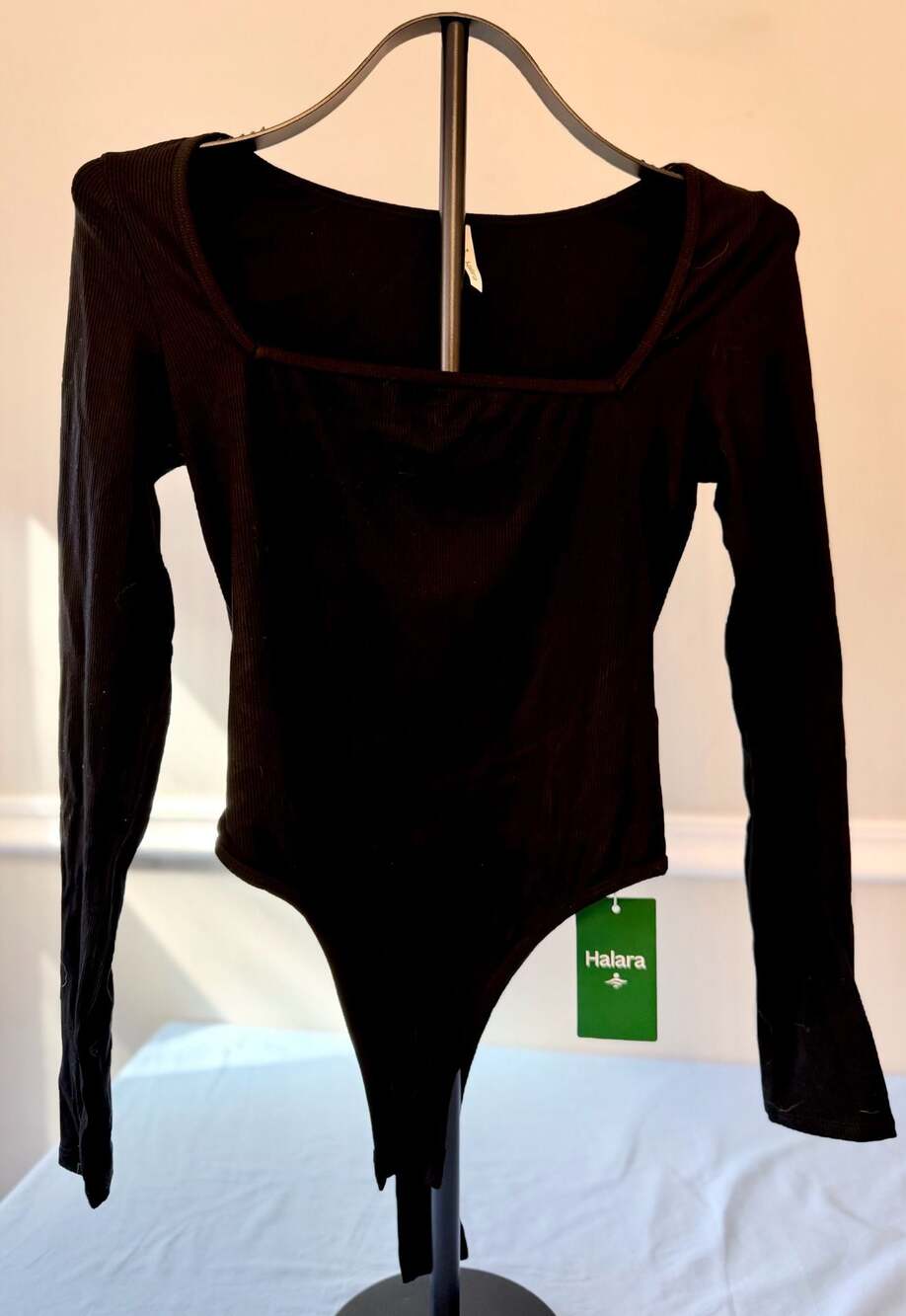 NWT Halara Ribbed Knit Square Neck Long Sleeve Bodysuit Black Size S Classiccore